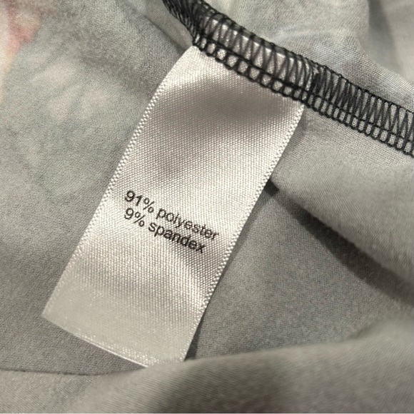 Maurices Gray Floral Cozy Tiered Long Puff Sleeve Mini Dress V Neck Size XL - Picture 5 of 8